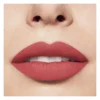 Buze machiate cu rujul lichid mat Bourjois Rouge Edition Velvet în nuanța 04 Peach Club