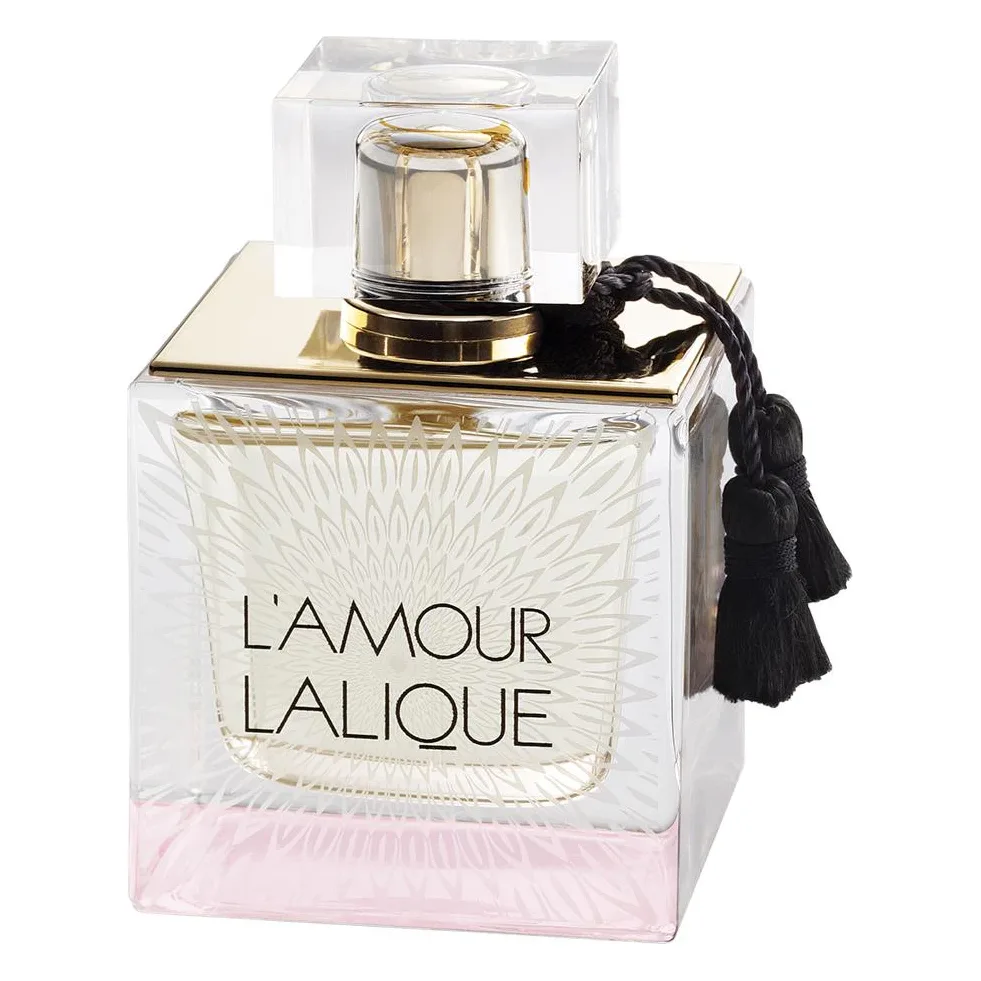 Apă de parfum Lalique L'Amour 100 ml Flacon de sticlă L'Amour Lalique de 100 ml, cu capac auriu, ciucure negru și bază roz