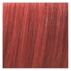 Șuviță de păr colorată într-un roșu vibrant cu nuanța Next Red din gama Color Fresh Create