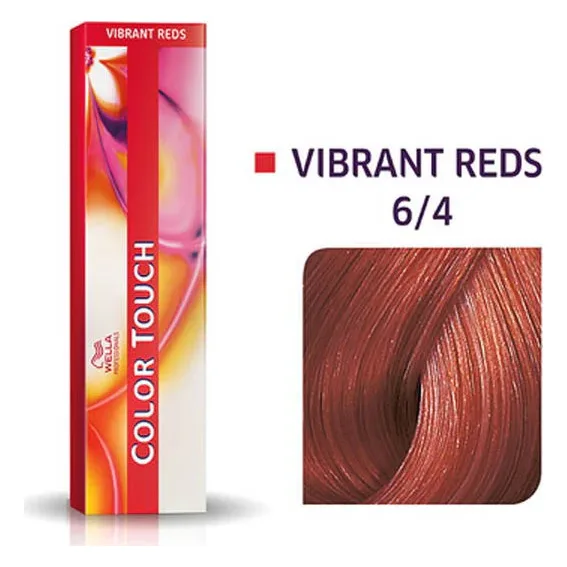 Vopsea Wella Color Touch 6/4 blond închis roșu 60 ml Cutie roșie Wella Color Touch Vibrant Reds cu codul 6/4 și mostra de culoare alături